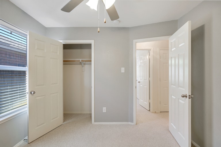 Photo 19 of 25 - 7413 Diamond Springs Trl, Fort Worth, TX 76123
