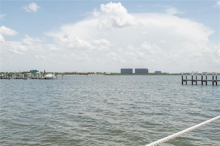 Photo 42 of 43 - 1309 Bay Club Cir #1309, Tampa, FL 33607
