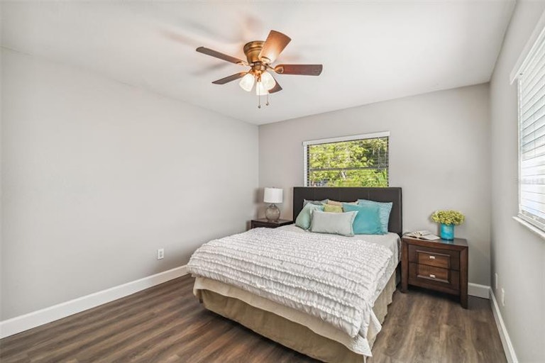 Photo 39 of 42 - 8010 Diagonal Rd N, Saint Petersburg, FL 33702