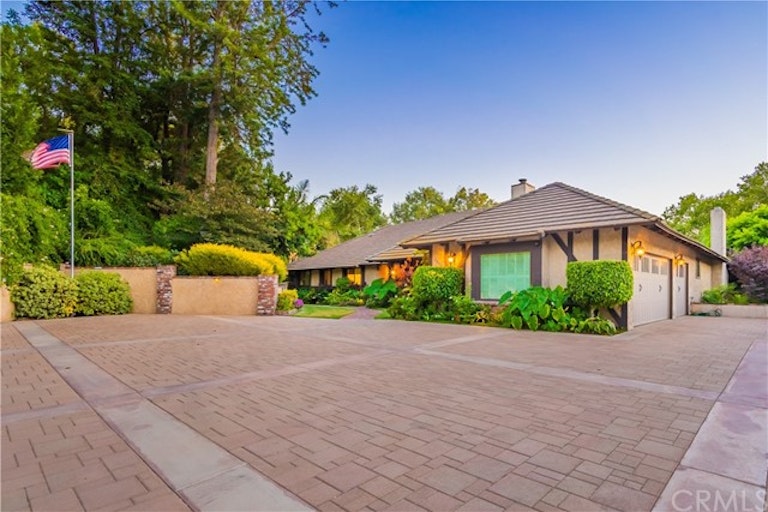 Photo 57 of 59 - 2899 N Monte Verde Dr, Covina, CA 91724