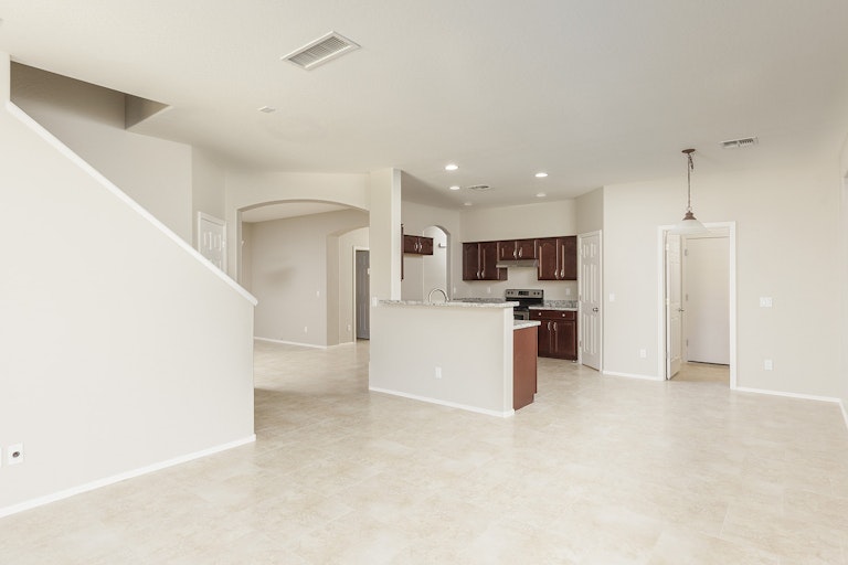 Photo 5 of 28 - 5621 W St Anne Ave, Phoenix, AZ 85339