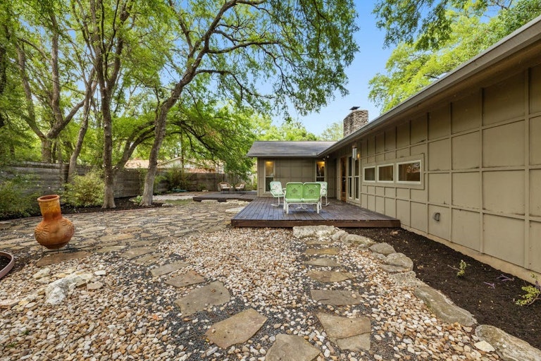 Photo 26 of 26 - 12904 Trailwood Rd, Austin, TX 78727