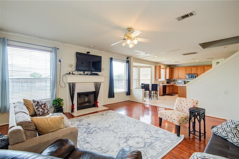 Photo 24 of 50 - 16651 Keegans Ridge Way Dr, Houston, TX 77083