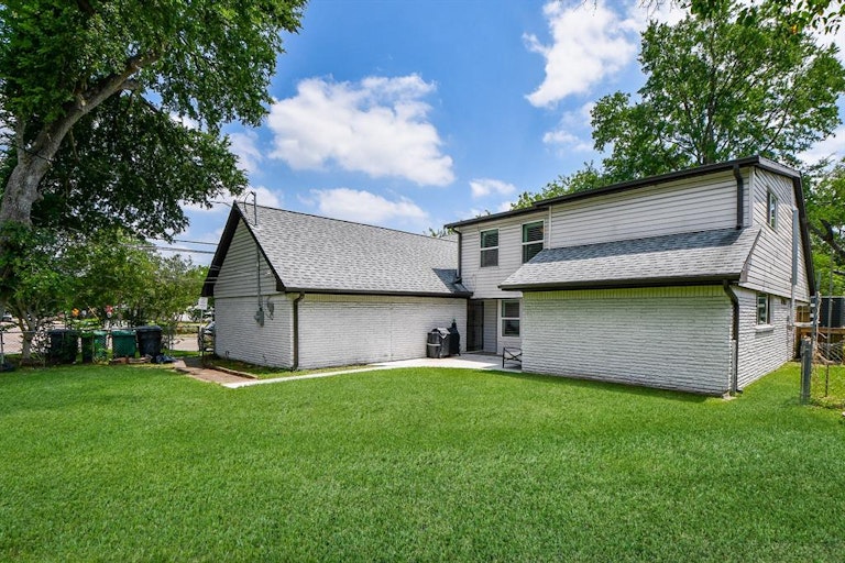 Photo 49 of 49 - 5402 Rutherglenn Dr, Houston, TX 77096