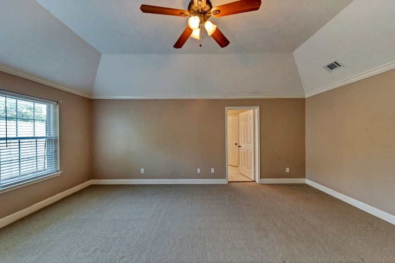 Photo 12 of 28 - 8029 Dusty Way, Fort Worth, TX 76123