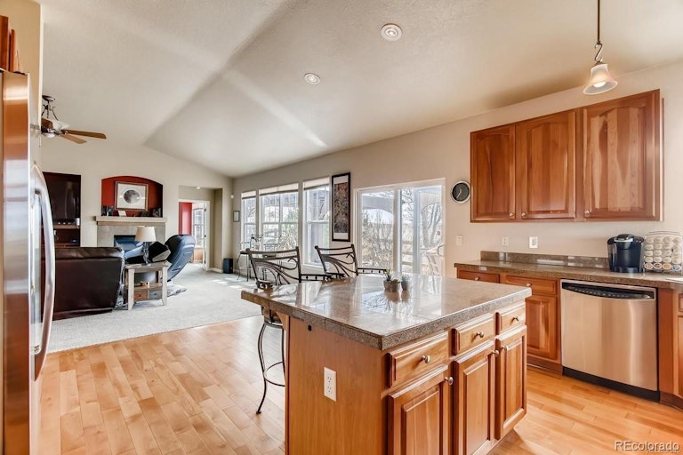 Photo 10 of 25 - 16760 E 101st Ave, Commerce City, CO 80022