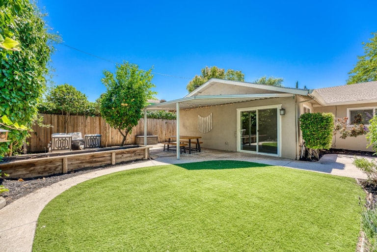 Photo 46 of 52 - 2341 Rogue River Dr, Sacramento, CA 95826