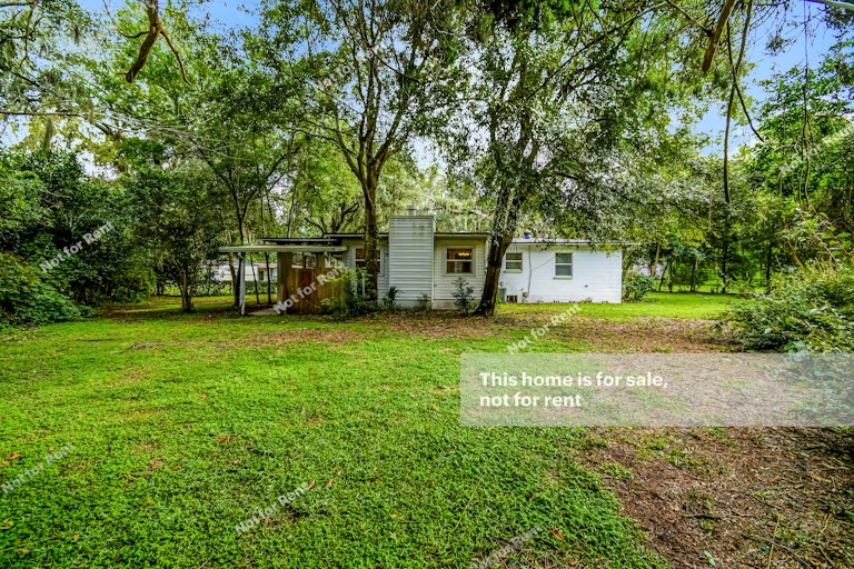 Photo 7 of 27 - 8858 Atter Ln, Jacksonville, FL 32216