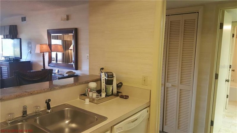 Photo 15 of 18 - 4774 Foxhunt Dr Unit A108, Wesley Chapel, FL 33543