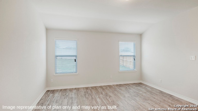 Photo 18 of 60 - 6831 Kingsley Edge, San Antonio, TX 78252