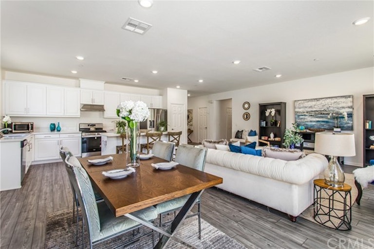 Photo 9 of 30 - 20852 Spring Mountain Rd, Riverside, CA 92507