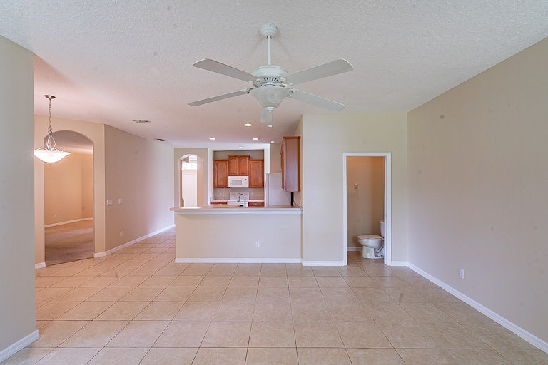 Photo 12 of 30 - 1718 Palmerston Cir, Ocoee, FL 34761