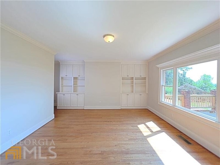 Photo 21 of 47 - 1886 Groover Rd, Marietta, GA 30062