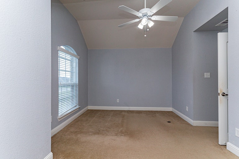 Photo 29 of 31 - 3904 Mustang Ave, Sachse, TX 75048