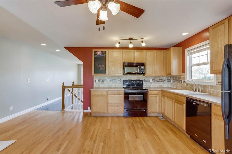 Photo 8 of 40 - 10712 Dayton Way, Commerce City, CO 80640