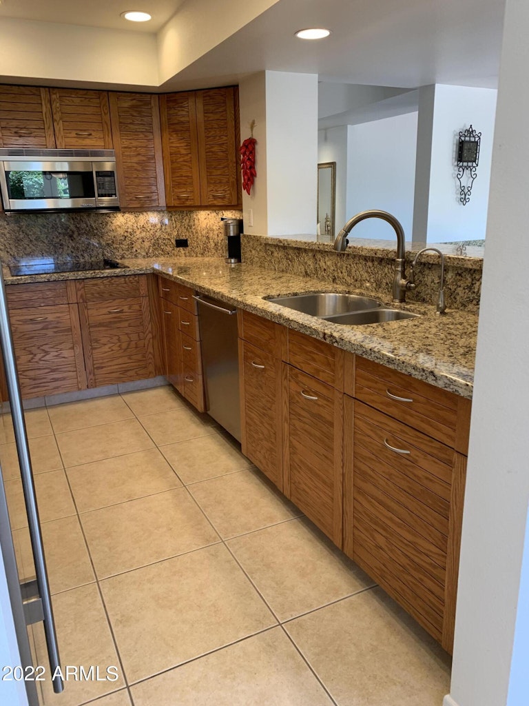 Photo 14 of 44 - 7760 E Gainey Ranch Rd #30, Scottsdale, AZ 85258