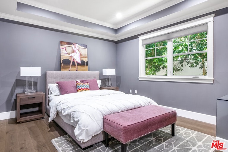 Photo 25 of 52 - 17524 Jayden Ln, Encino, CA 91316