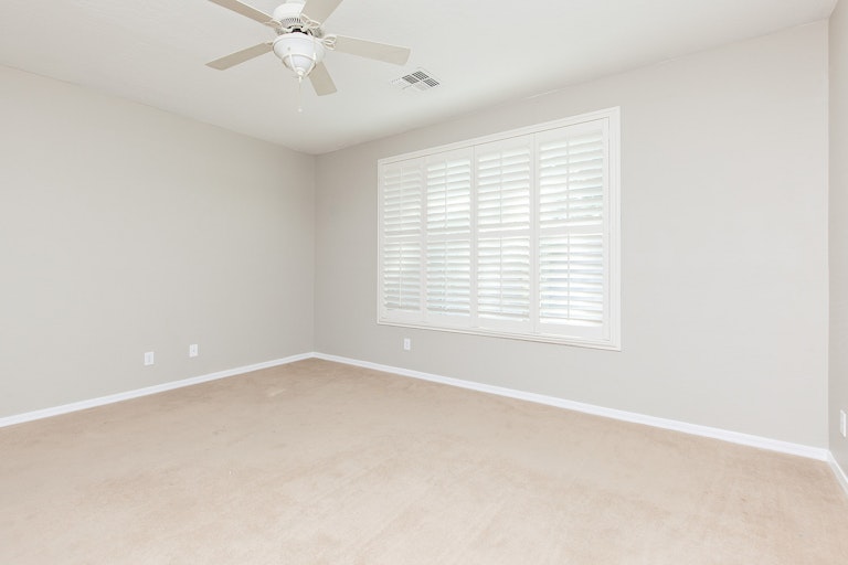 Photo 9 of 25 - 1511 E Birdland Dr, Gilbert, AZ 85297