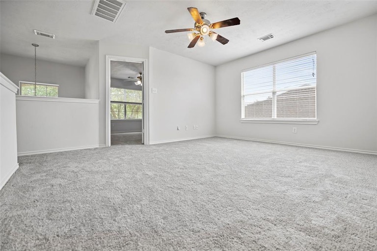 Photo 25 of 34 - 16923 Great Oaks Glen Dr, Houston, TX 77083