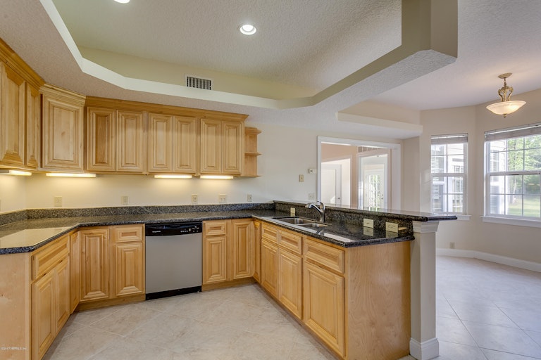 Photo 9 of 48 - 3183 Russell Rd, Green Cove Springs, FL 32043