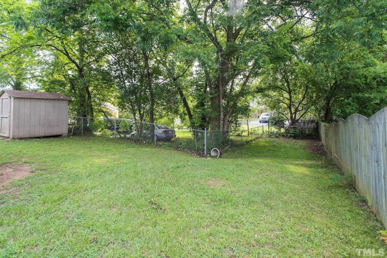Photo 24 of 25 - 114 N Blacknall St, Durham, NC 27703