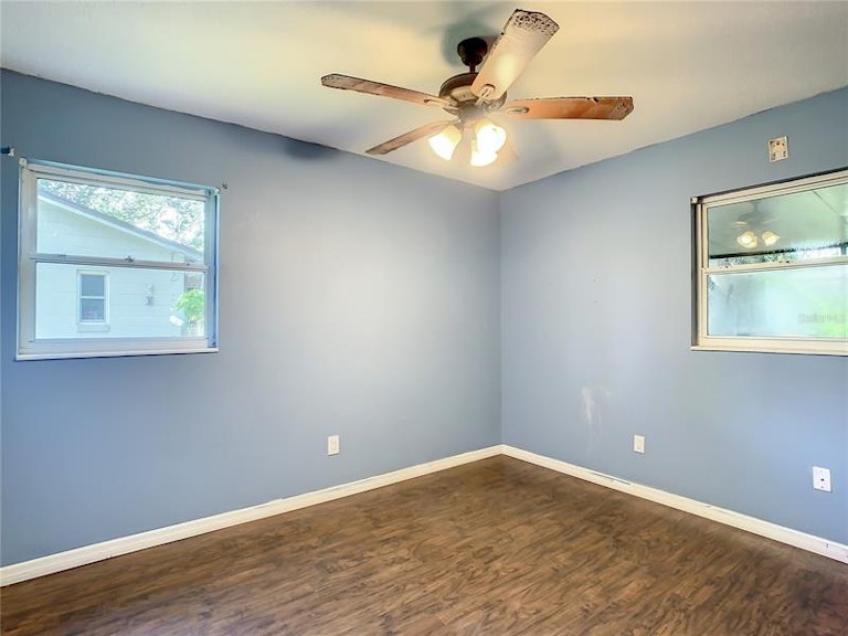 Photo 18 of 33 - 455 Sunrise Dr, Casselberry, FL 32707