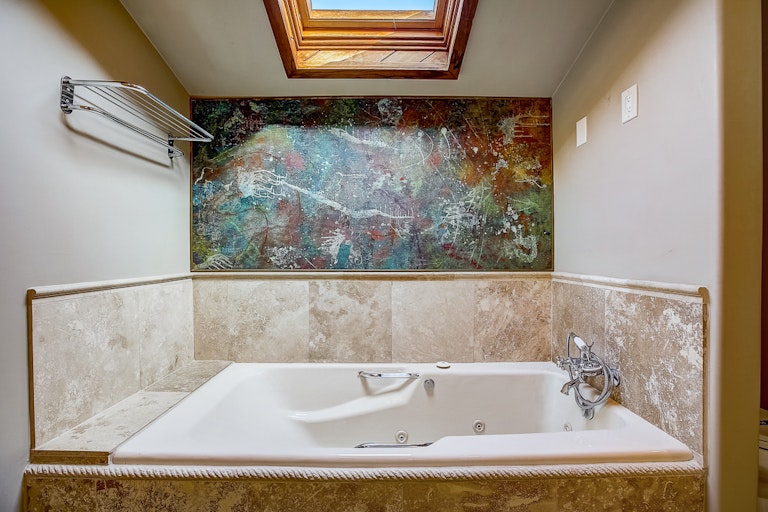 Photo 36 of 60 - 915 Lauder Dr, Spicewood, TX 78669