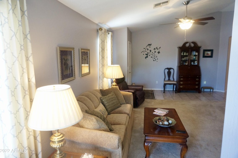 Photo 3 of 24 - 2133 E Danbury Rd, Phoenix, AZ 85022