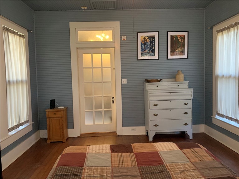 Photo 20 of 36 - 515 E 8th St, Georgetown, TX 78626