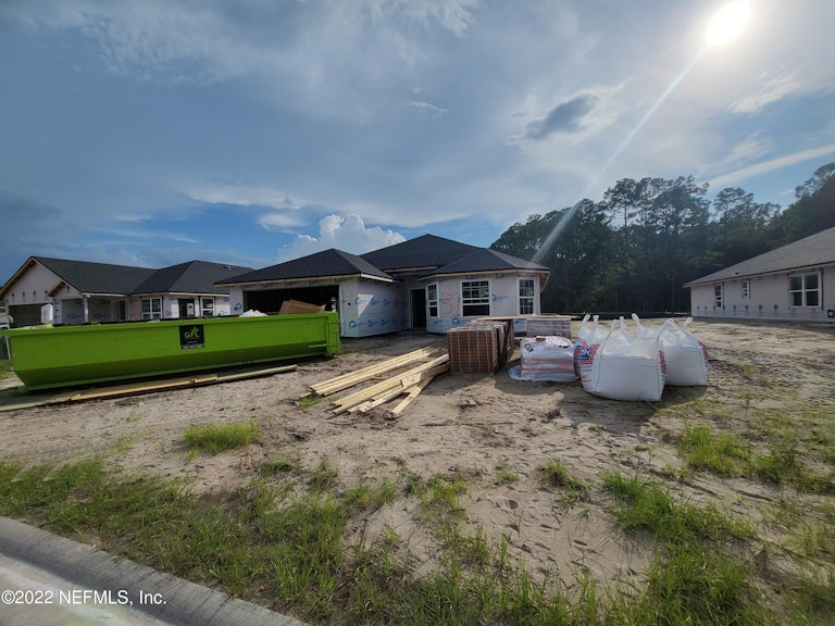 Photo 2 of 27 - 9374 Westminster Oaks Dr, Jacksonville, FL 32219