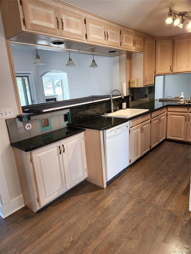 Photo 39 of 39 - 125 Southmoor Dr, Denver, CO 80220