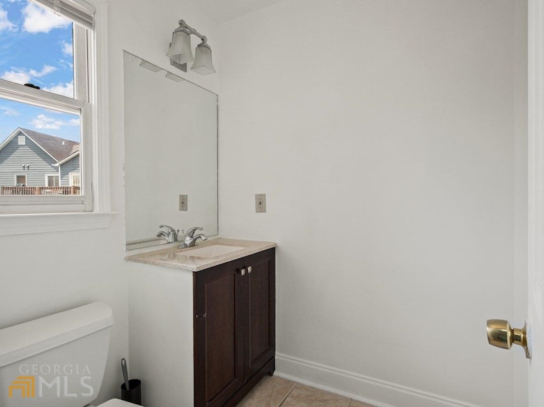 Photo 16 of 44 - 3732 Lockerbie Ln, Powder Springs, GA 30127