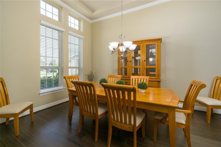 Photo 4 of 33 - 4825 Terrassa Ln, League City, TX 77573
