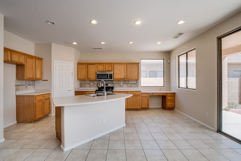 Photo 3 of 29 - 8425 W Cocopah St, Tolleson, AZ 85353