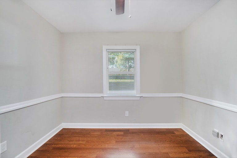 Photo 16 of 16 - 909 White Oaks Cir, Monroe, NC 28112
