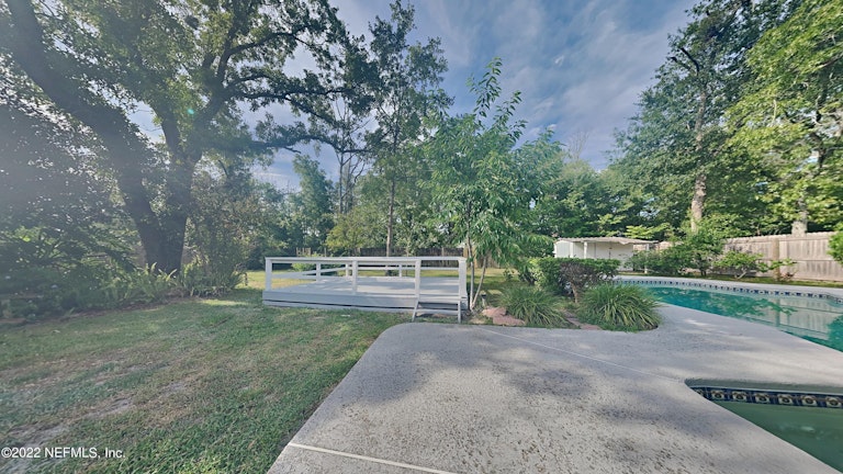 Photo 19 of 21 - 8038 Cayuga Trl S, Jacksonville, FL 32244