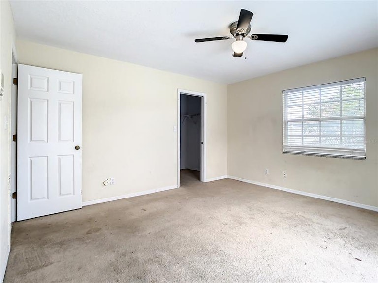 Photo 25 of 41 - 6923 Ashbury Dr, Lakeland, FL 33809