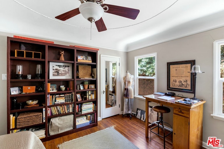 Photo 30 of 51 - 3759 Brayton Ave, Long Beach, CA 90807