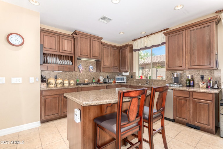 Photo 12 of 30 - 9003 S 53rd Dr, Laveen, AZ 85339
