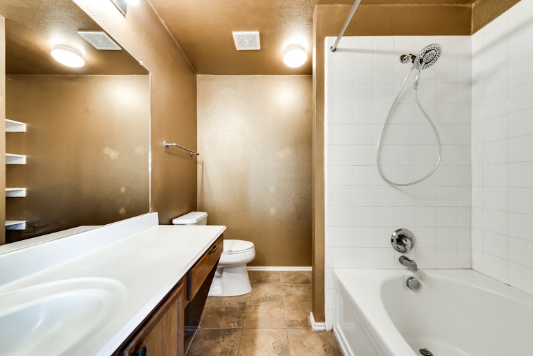 Photo 15 of 27 - 705 Baldwin Rd, Wylie, TX 75098