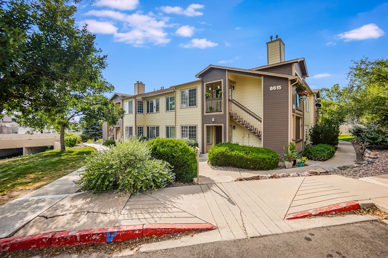 Photo 8 of 17 - 8615 W Berry Ave #204, Littleton, CO 80123