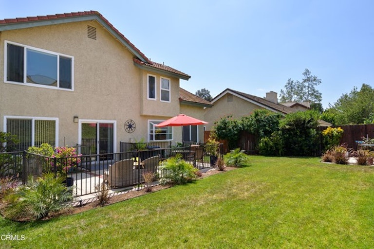 Photo 7 of 25 - 6175 Palomar Cir, Camarillo, CA 93012