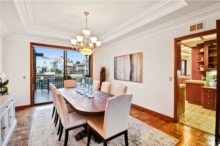 Photo 19 of 45 - 3682 Escapade Cir, Huntington Beach, CA 92649