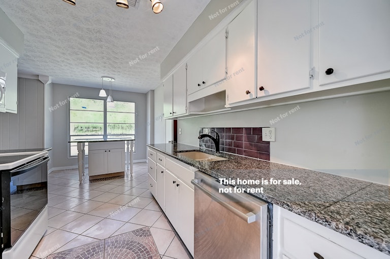 Photo 21 of 35 - 2590 Aquarius Rd, Orange Park, FL 32073