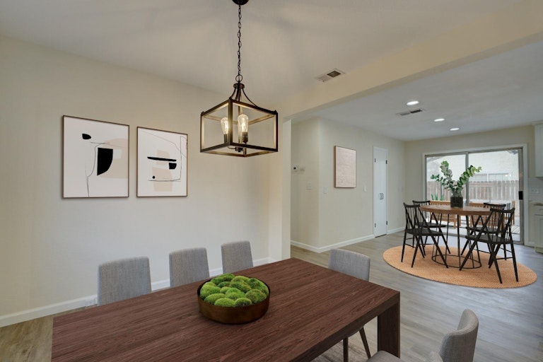 Photo 8 of 16 - 350 Valleywood Dr, Woodland, CA 95695