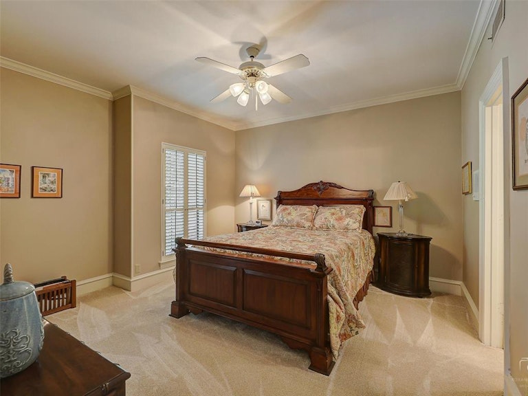 Photo 26 of 31 - 17316 Club Hill Ln, Dallas, TX 75248