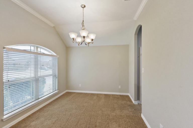 Photo 11 of 26 - 14313 Mariposa Lily Ln, Haslet, TX 76052
