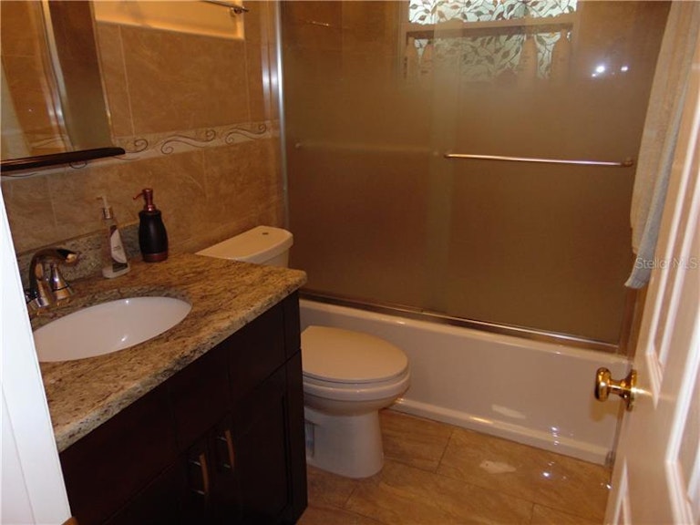 Photo 9 of 20 - 6608 W Knights Griffin Rd, Plant City, FL 33565