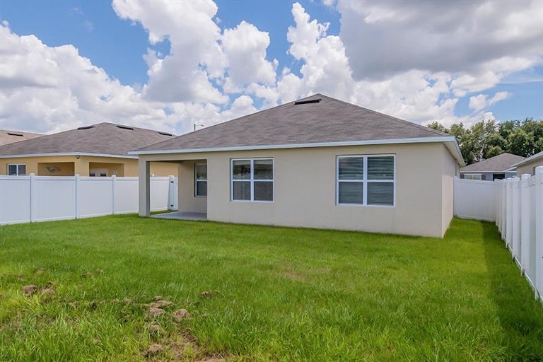 Photo 25 of 26 - 1007 Bethpage Rd, Auburndale, FL 33823
