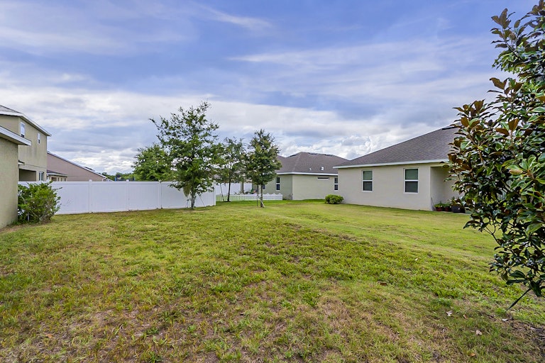 Photo 28 of 29 - 3343 Bethpage Loop, Mount Dora, FL 32757